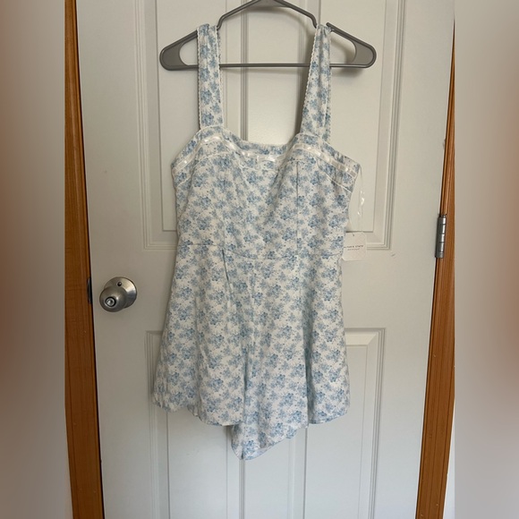 Altar’d state romper - Picture 1 of 6